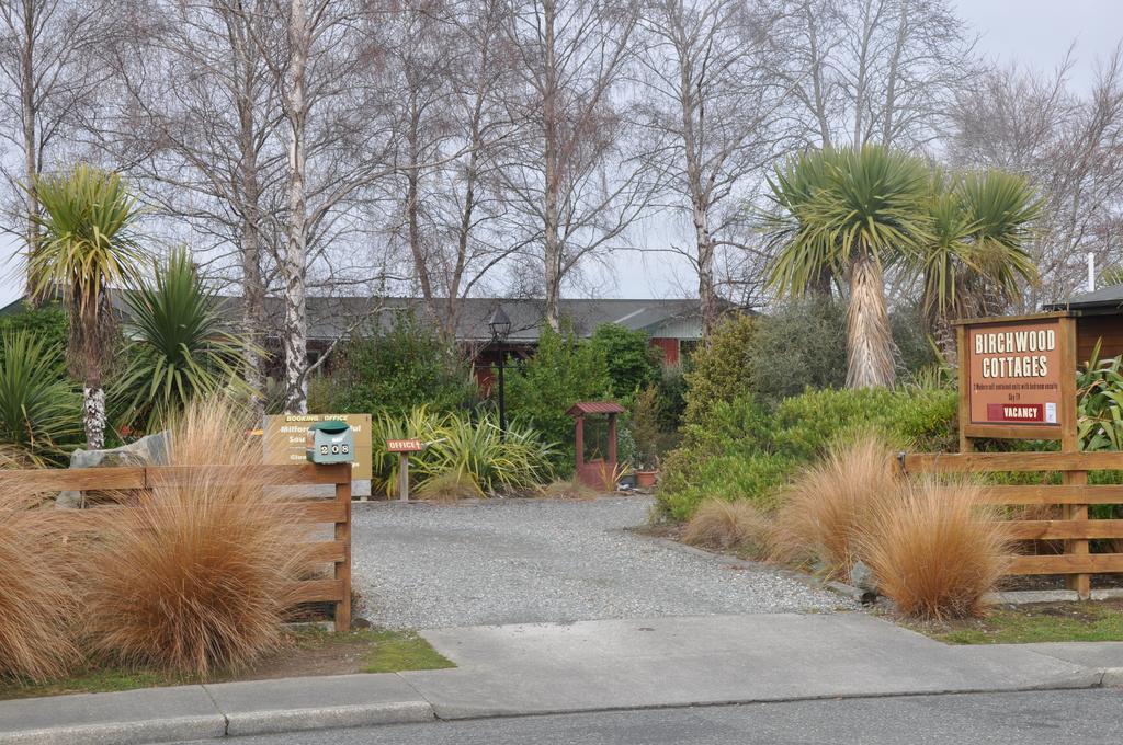 Birchwood Cottages Te Anau Bagian luar foto