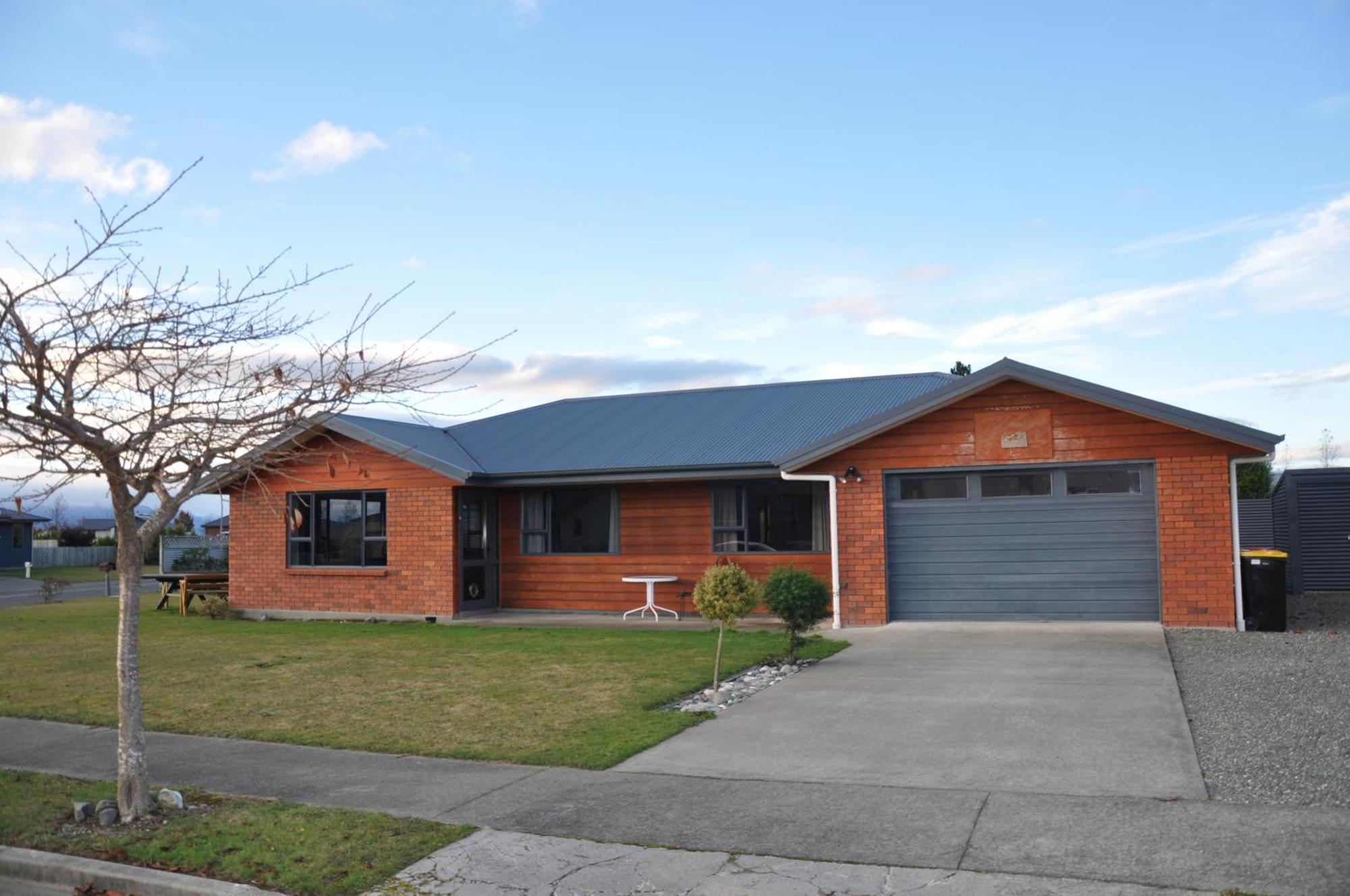 Birchwood Cottages Te Anau Bagian luar foto