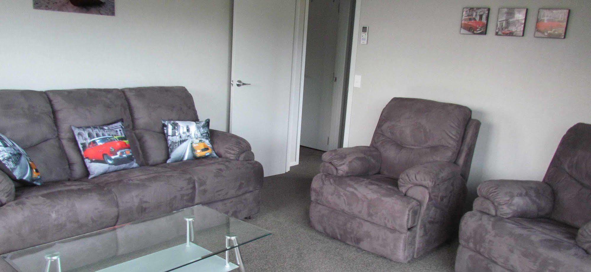 Birchwood Cottages Te Anau Bagian luar foto