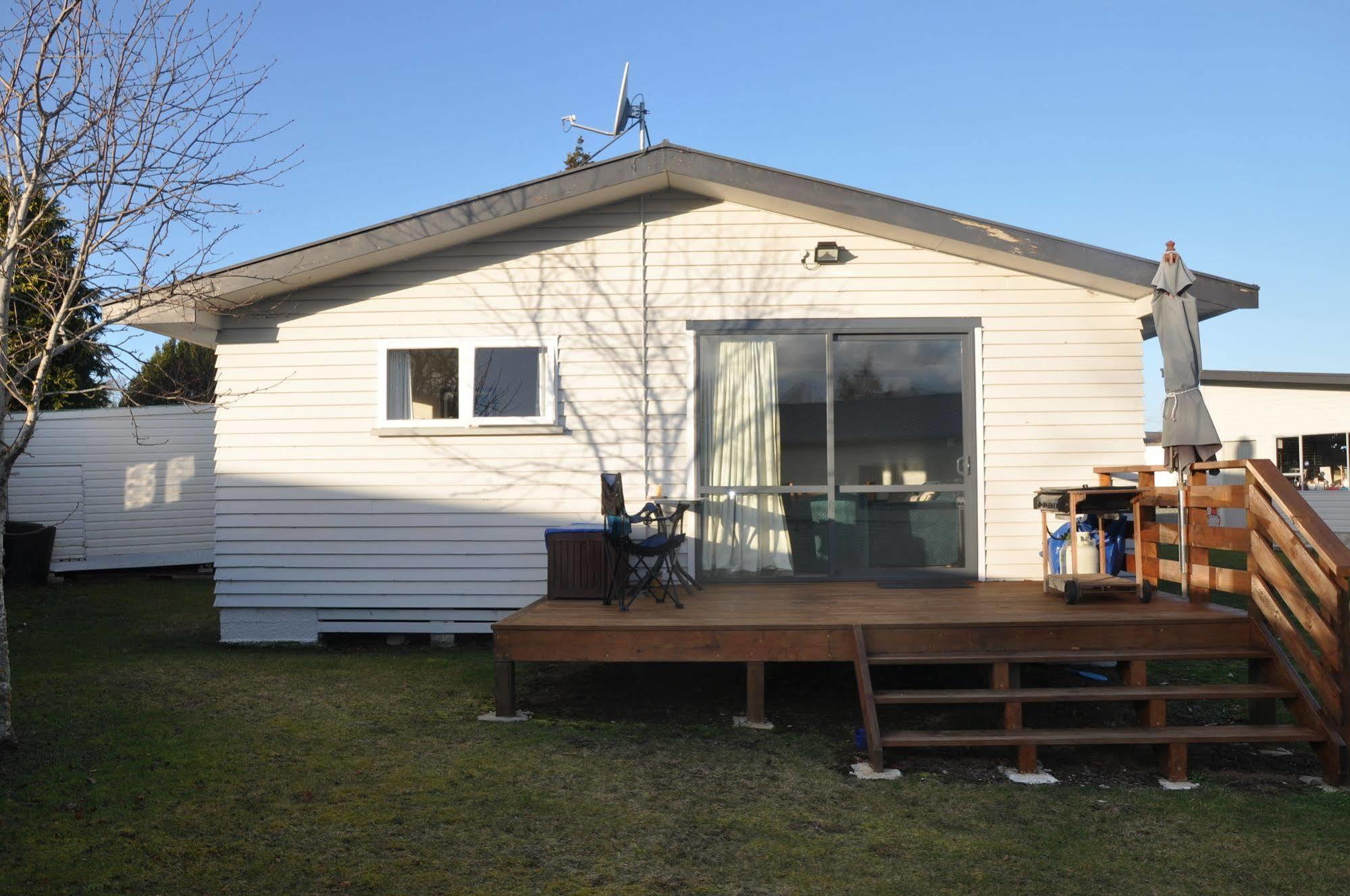 Birchwood Cottages Te Anau Bagian luar foto